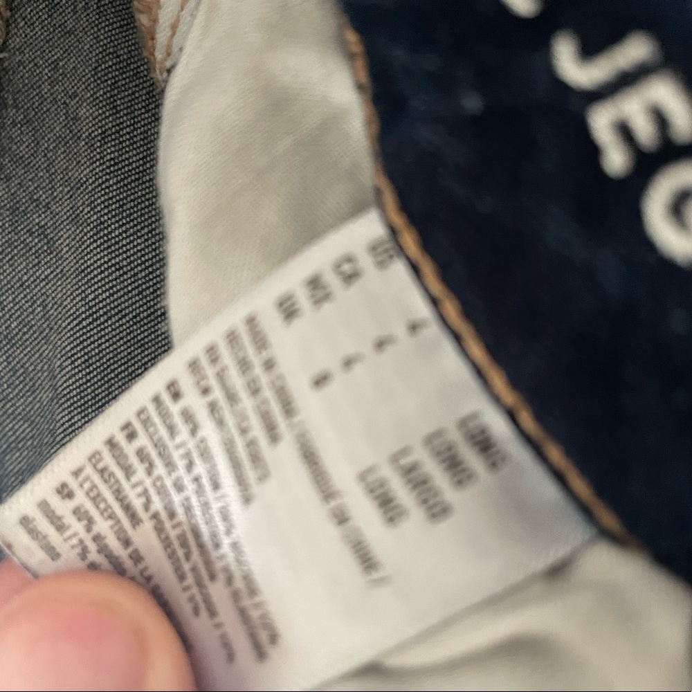 American Eagle low-rise skinny jeggings size 4